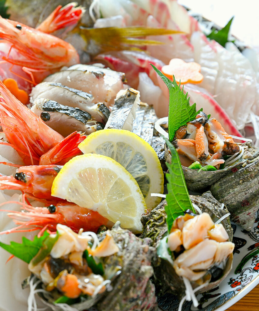 心も満たす、 魚と笑顔の居酒屋。